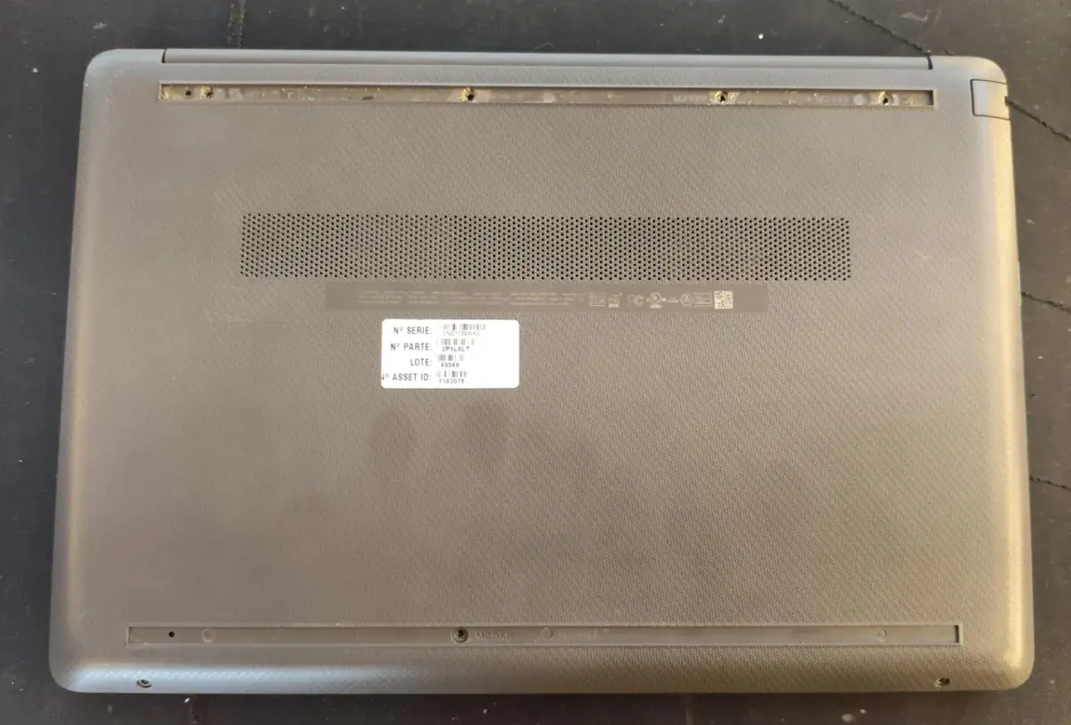 HP 250 G8, imagen 3
